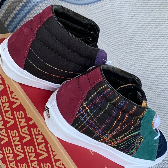 VANS SK8-Hi (Frenzy) Dark Rainbow WMNS - Picture 11 of 16